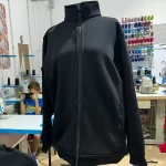 Bluză groasa din bumbac , model cu fermoar , polar pe interior